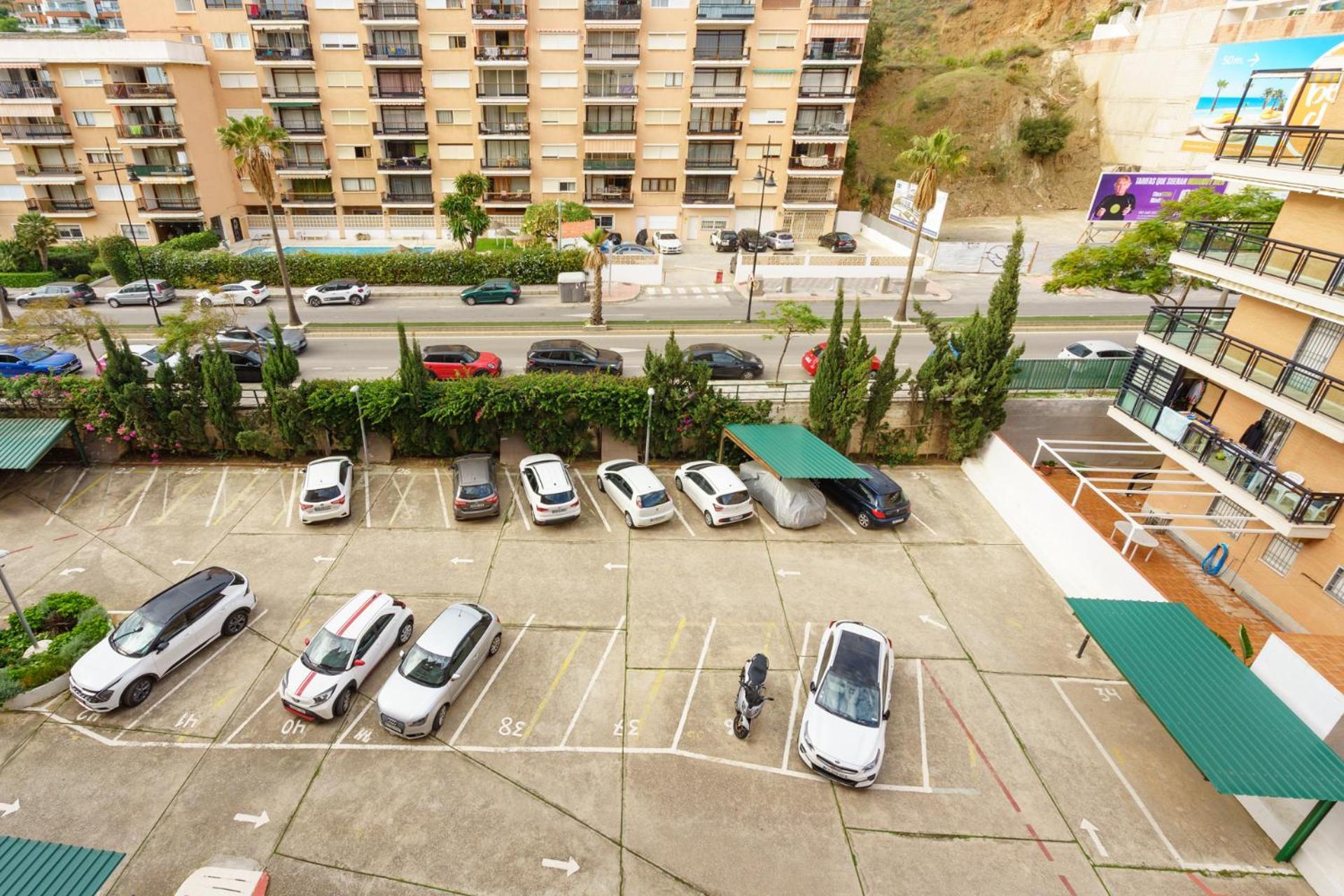 Beachfront, Two Bed- & Bathrooms, Private Parking Fuengirola Buitenkant foto
