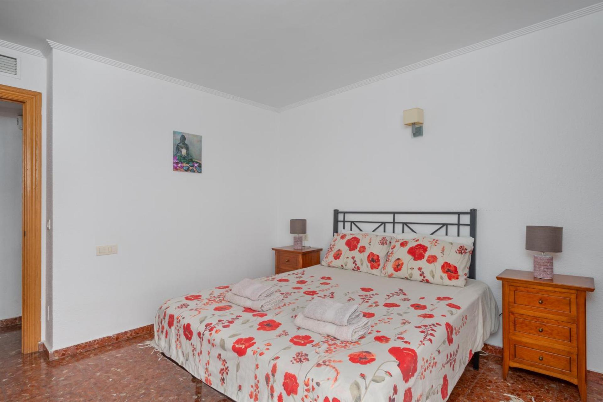 Beachfront, Two Bed- & Bathrooms, Private Parking Fuengirola Buitenkant foto